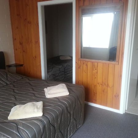 Nhill Oasis Motel Екстер'єр фото