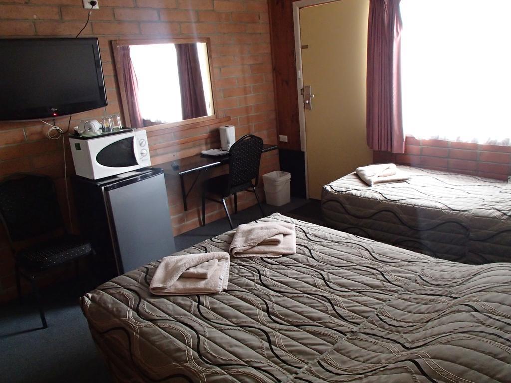 Nhill Oasis Motel Екстер'єр фото